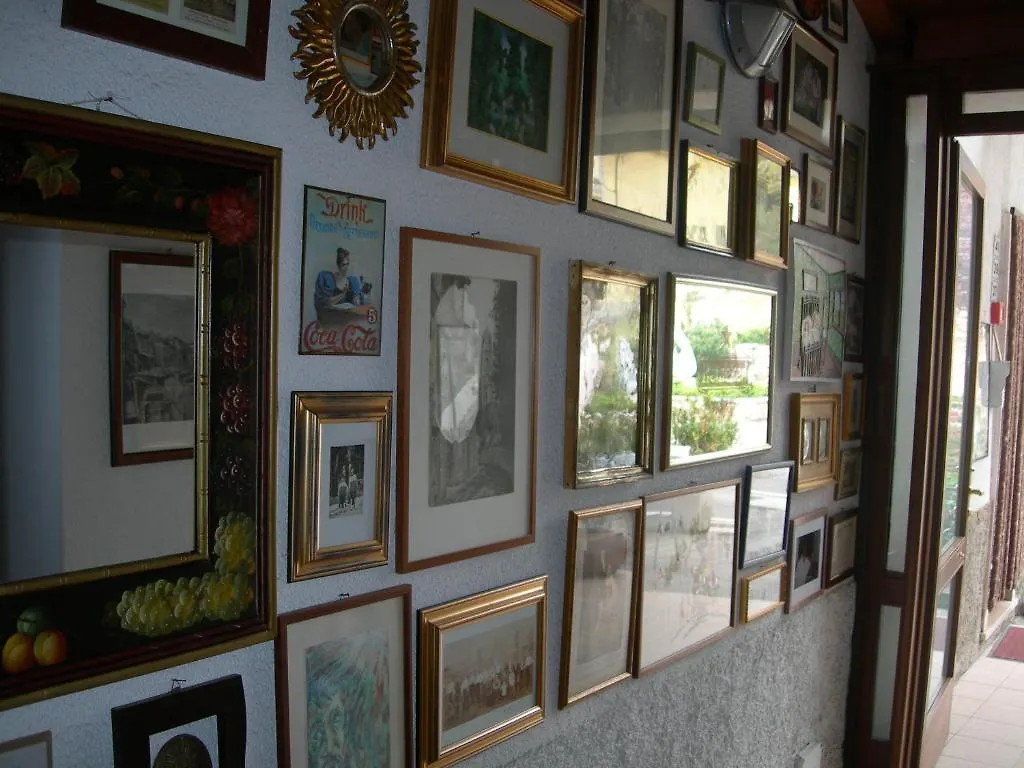 Albergo Centrale San Zeno di Montagna 2*,